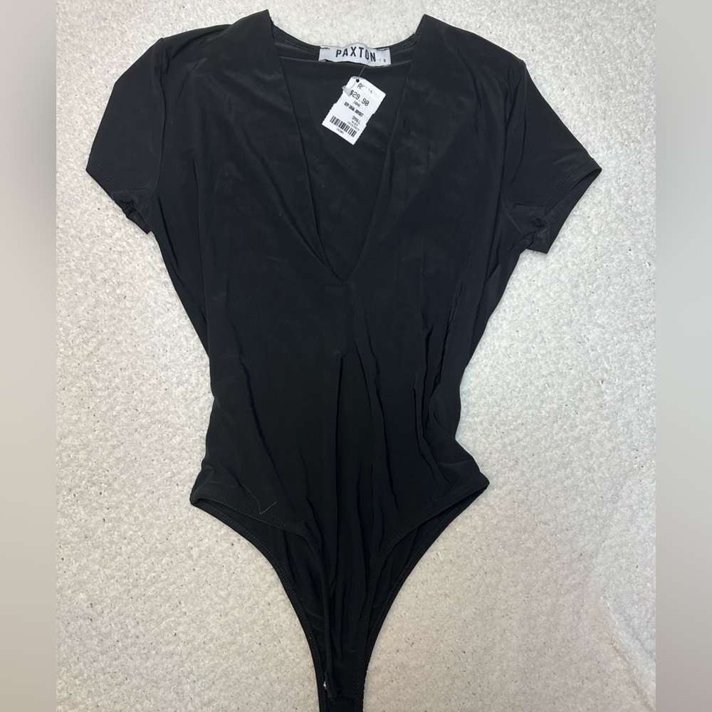 NWT Paxton (Akira) deep v short sleeve body suit